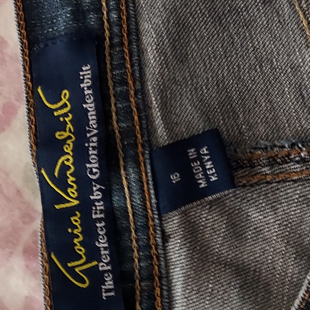 Vintage Gloria Vanderbilt Jeans "The Perfect Fit" Flare Leg Made In Kenya Sz 16